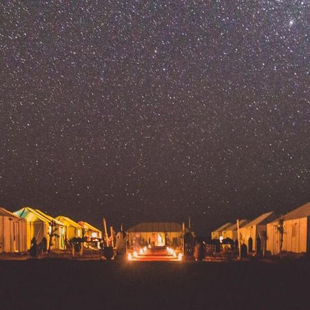 Layali Luxury Desert Camp 梅尔祖卡 外观 照片