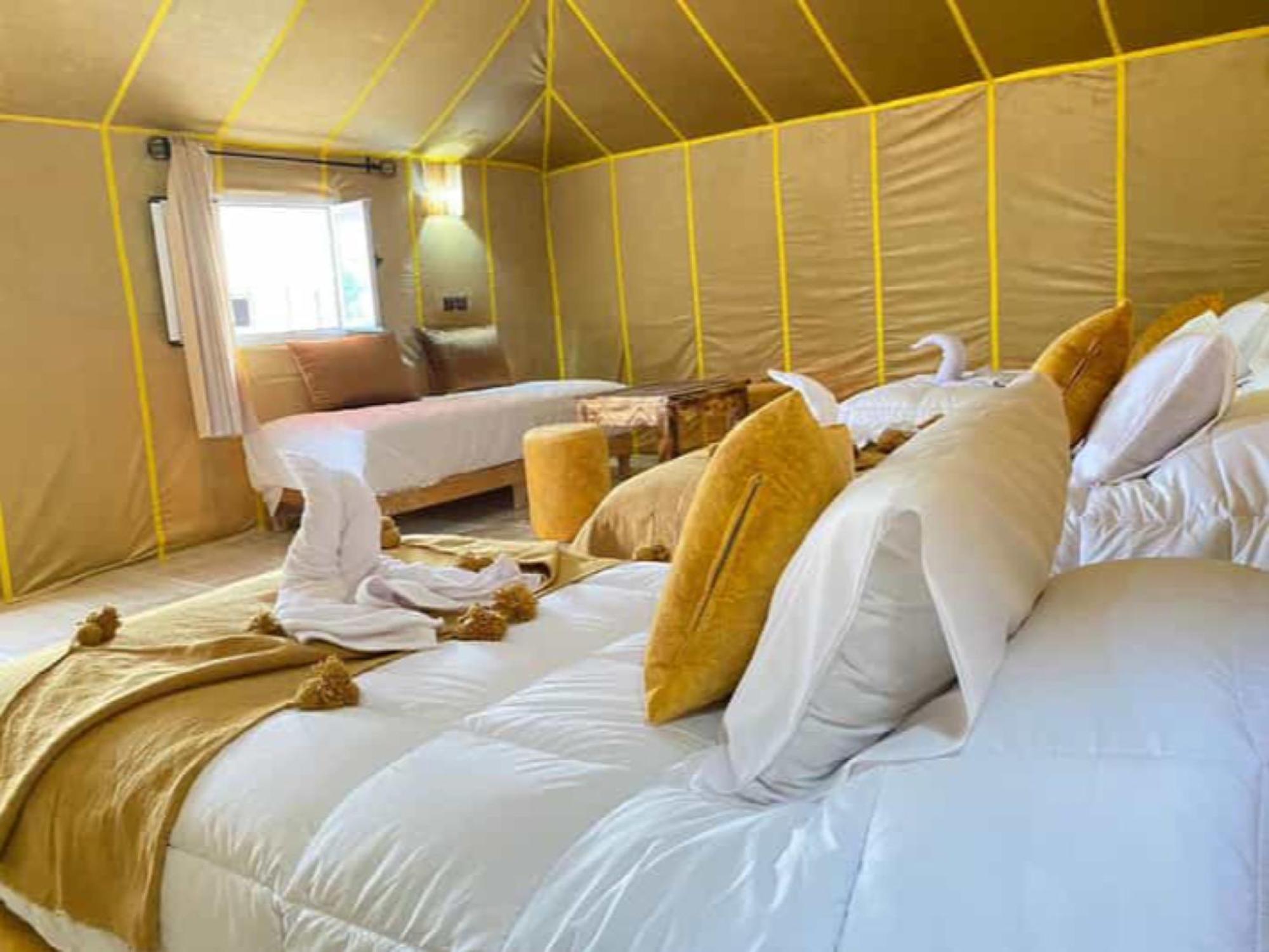Layali Luxury Desert Camp 梅尔祖卡 外观 照片
