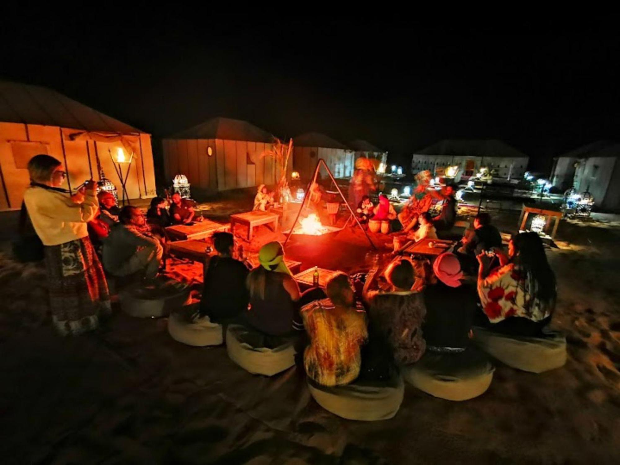 Layali Luxury Desert Camp 梅尔祖卡 外观 照片