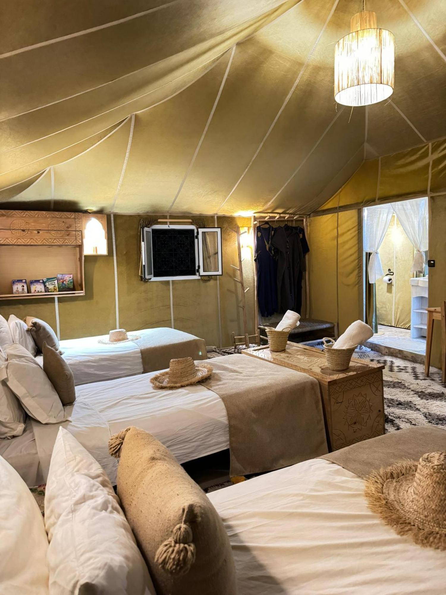 Layali Luxury Desert Camp 梅尔祖卡 外观 照片